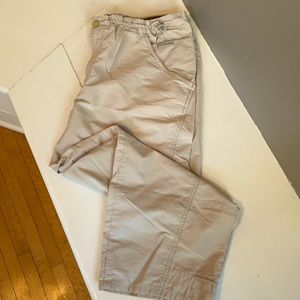 Columbia capris with adjustable waist